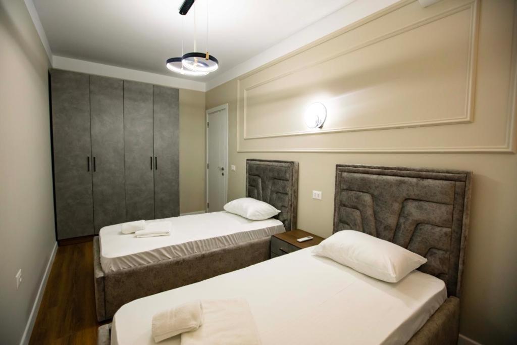 Luxury At Condor Center Apartment Tirana